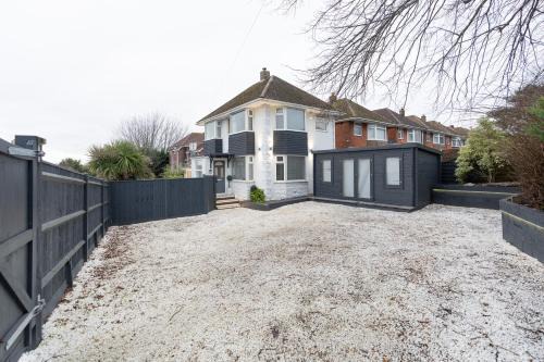 Estwood - Gated House