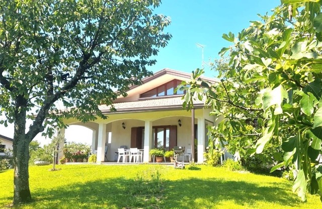 Etage DE 105 M2 Completement Independant D UNE Villa Avec Grand Jardin Terrasse