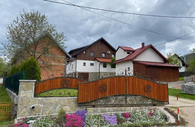 Ethno House Izvor