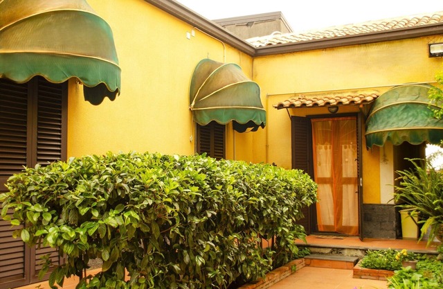 ETNA'S NATURE, A WELCOMING REFUGE