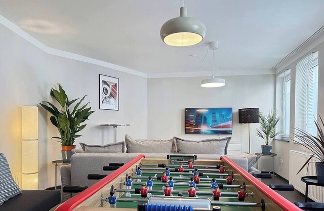 Eventlounge mit Grill, Kicker & Tischtennis