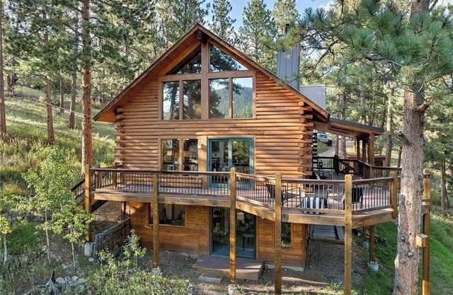 Evergreen Escape: Log Home w/Mountain Views Near Lake