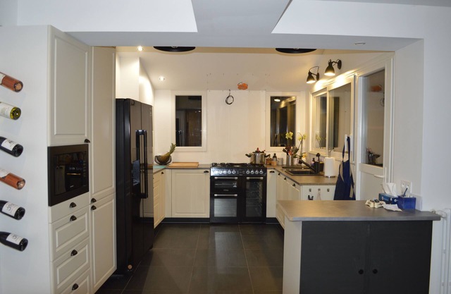 EXCEPTIONAL HOUSE IN THE CENTER OF PORNIC WITH INDOOR POOL AND GARDEN