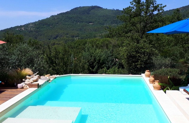 Exceptional luxury house, poolhouse area and heated swimming pool