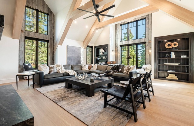 Exclusive. Elegant. Elevated. Perfect for Weddings, Retreats or Family Reunions!
