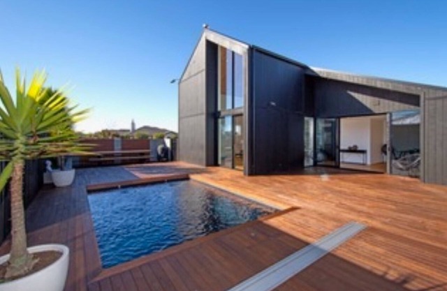 Executive home in Rolleston w Pool