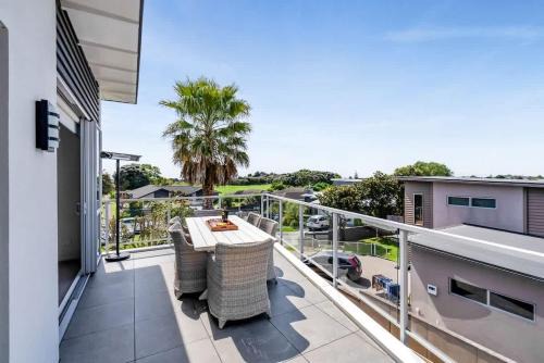 Executive On Parkview - 3BR modern family home