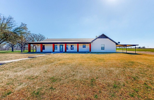 Expansive property with pond, pool, fireplace & pool table - dog-friendly