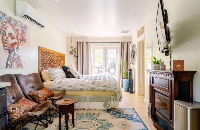 Experience Palm Desert charm near tennis paradise Indian Wells Tennis Garden