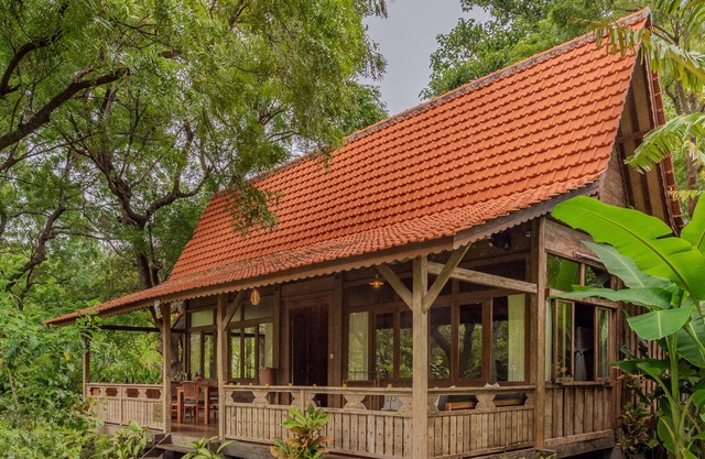 Experience the Harmony of Luxury, Nature and Wellness!