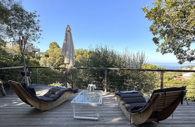 F2 in Rupione exceptional sea view/5 mn walk and 15 mn from porticcio