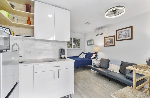 Fab Studio Efficiency at Pompano Beach Pointe!