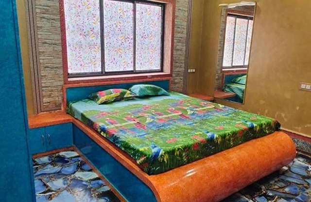 Fabhotel Rahi Crown