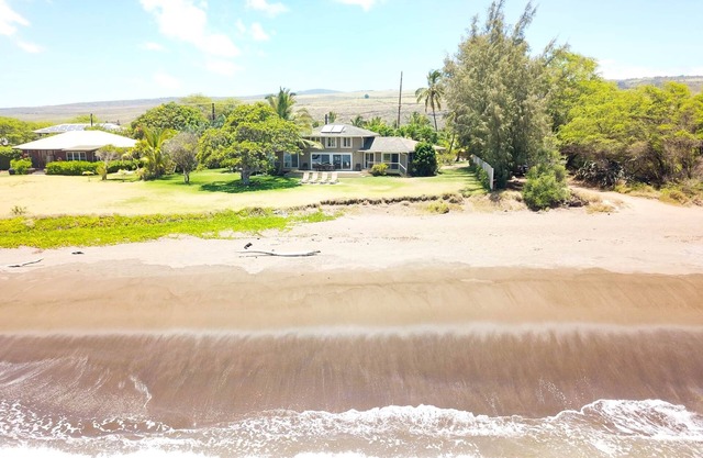 Fabulous 5 br for 15 private beachfront Estate!