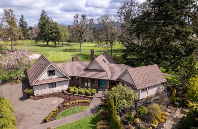 Fairway View Retreat
