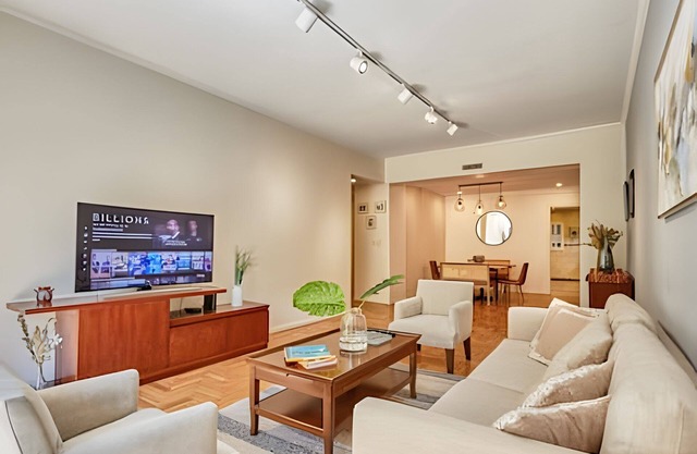 Family 3BR Apartment in Best of Recoleta
