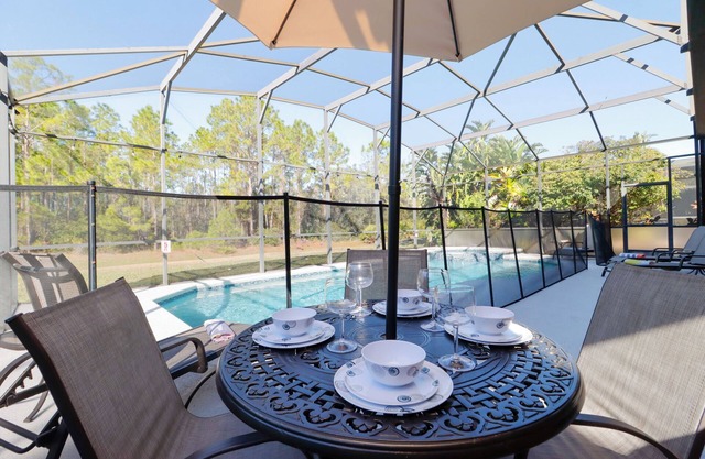 Family Escape | 5BR Villa w/Pool, Spa & Game Room – Disney 20 Mins