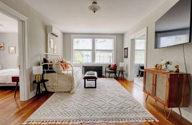 Family Friendly Apt near Capitol
