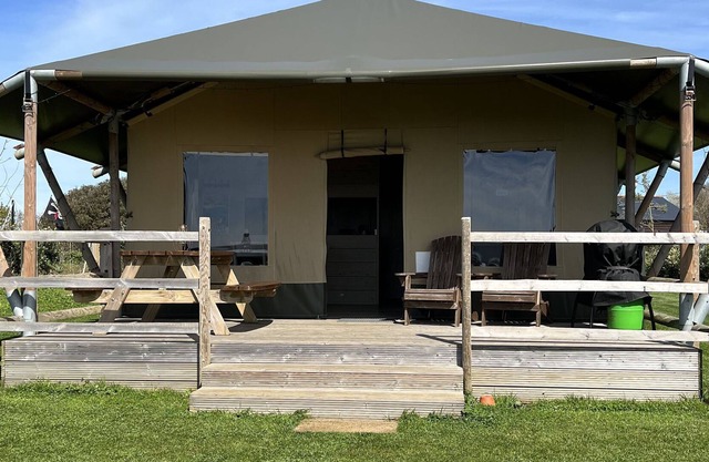 Family friendly glamping tents: sleep 6, stunning sea and rural views