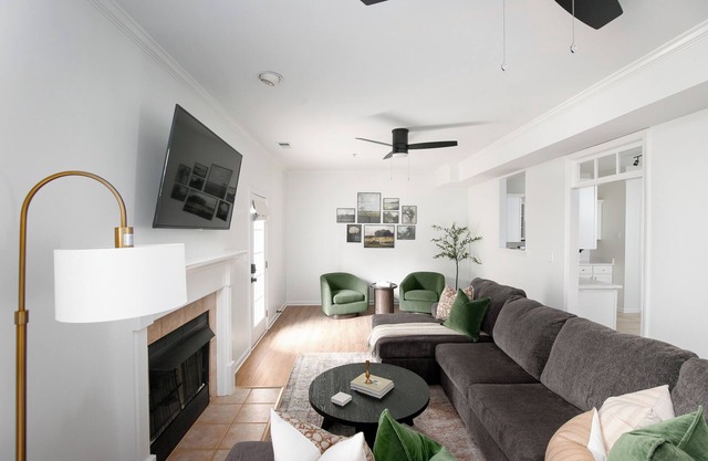 Family & Pet Friendly Modern Townhouse