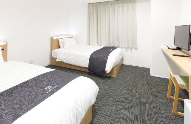 Family twin room without meals plan / Osaka Ōsaka