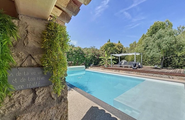 Family Villa with swimming pool tennis spa