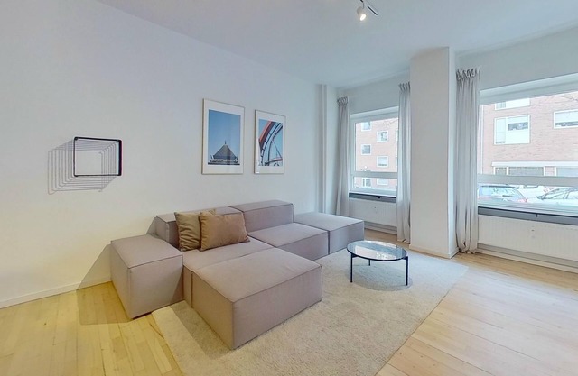 Fantastic 2-BR apartment in Frederiksberg C - 241