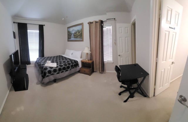 Fantastic affordable room 2 in East Allen