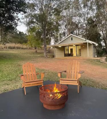 Farm Stay - 2 Bedroom cottage