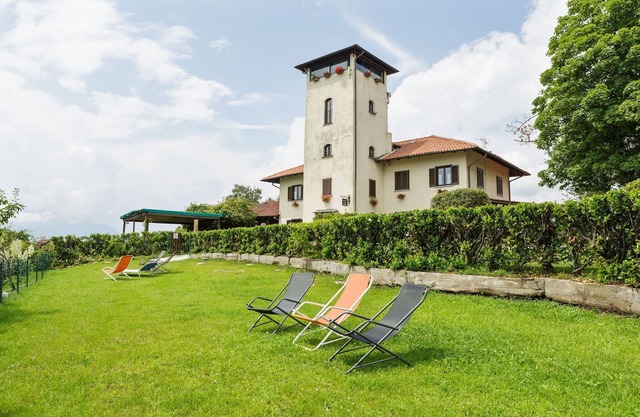 Farmhouse in Verbania with Lake Views