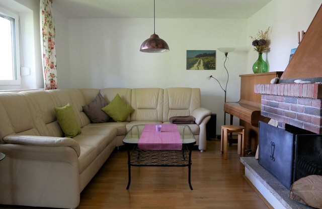 Ferienwohnung Chiemsee für 1-5 Personen (95 qm, OG)