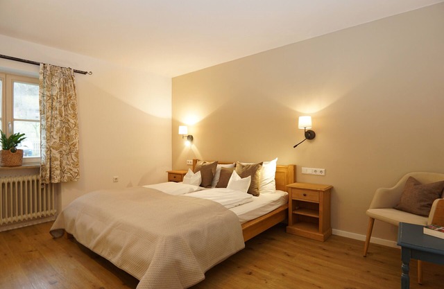 Ferienwohnung "Mirabelle" barrierefrei, 60 qm bis 4 Personen, Erdgeschoss, 2 separate Schlafzimmer, Südterrasse.