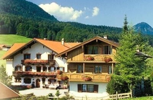 Fewo , Balkon, Kochnische, 2 Schlaf- und 1 Wohnzimmer, max 4 Personen