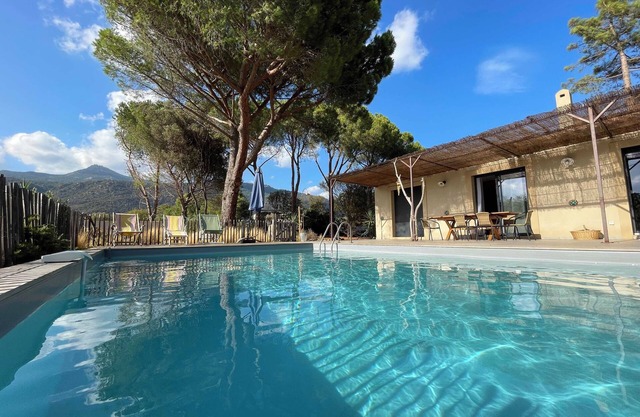 Figari, Corsica, recent family home with swimming pool