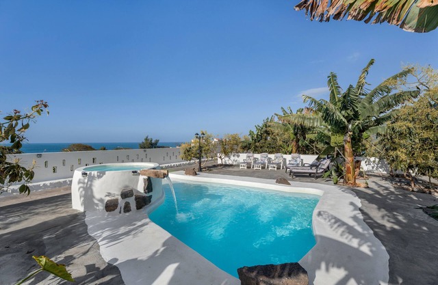 'Finca Oasis Samuel' with Mountain View, Shared Terrace and Private Garden