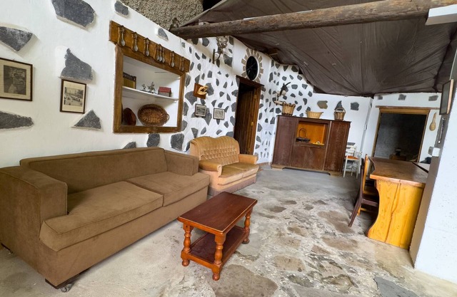 Finca Olaya – Rural Charm with Panoramic Views in Arico, Tenerife