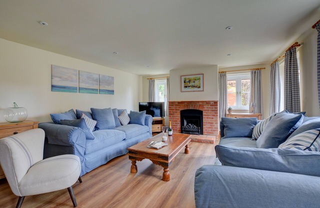 Finder's Cottage - Four Bedroom House, Sleeps 8