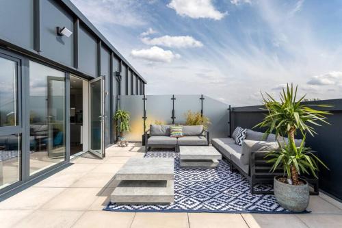 Finsbury Park Penthouse: Luxe City Living