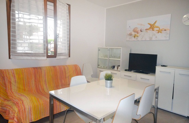 First floor house with large terrace, garden, 250 meters. from the beach