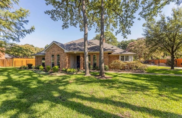 Five bedroom & three bathroom .69 acres with hot tube seats 8. 12 miles from DFW