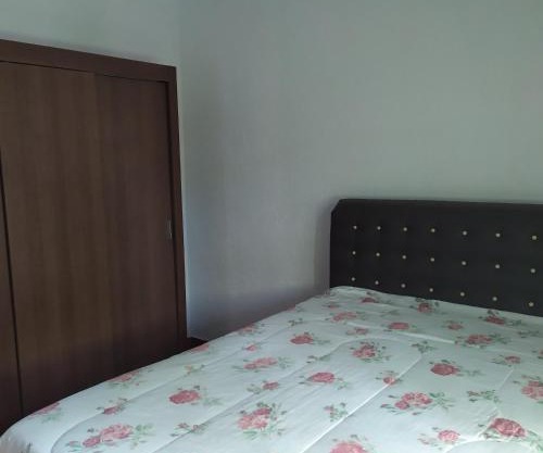 Flat aconchegante com banheiro privativo, ambiente inteiro