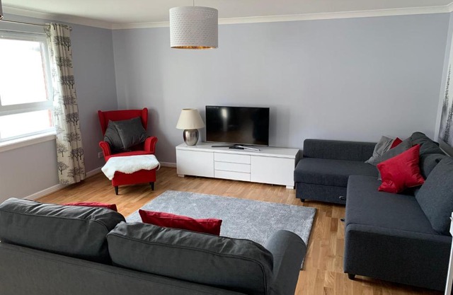 Flat One, 212 Eaglesham Road, East Kilbride, Glasgow