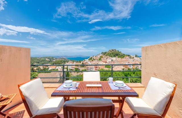 Flateli Begur Apartment