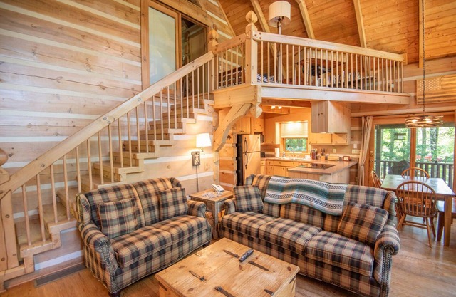 Fleetwood Falls Cabin near Boone NC w/Community River Access AND Lake