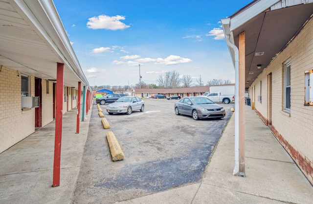 Flint Motel by OYO MI Near I-475