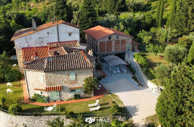 FLORENCE VILLA VIOLETTA with view of Florence Dome