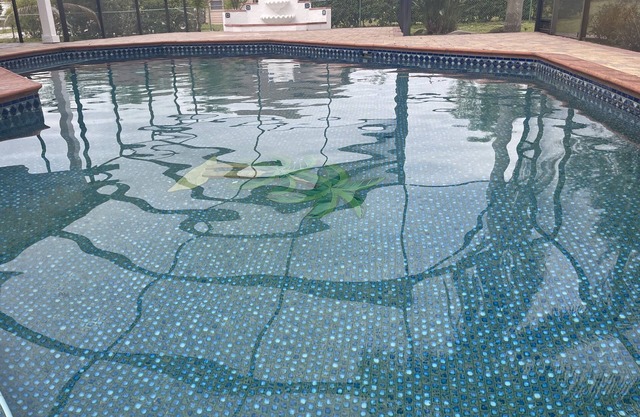 Fly in, heated pool, game rooms, golf, grill,ngated, gulf dock avail, beaches