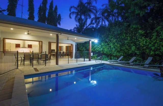 Footsteps to Four Mile - Port Douglas