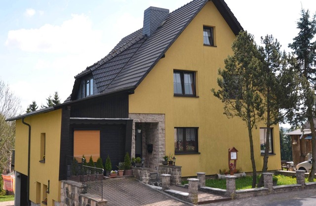 Forest Retreat with Garden