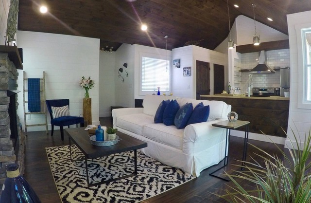 FOREST COTTAGE- PERFECT COUPLE'S GETAWAY- New Fire Pit access